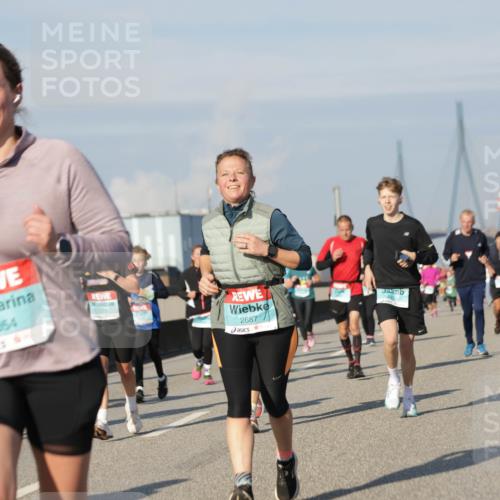 03.10.2025 - Köhlbrandbrückenlauf Jannik Wohlers http://msf.ph/oto/9087356 03.10.2025 09:57:40 Position 3 2054, 1272, 2687 meine-sportfotos.de