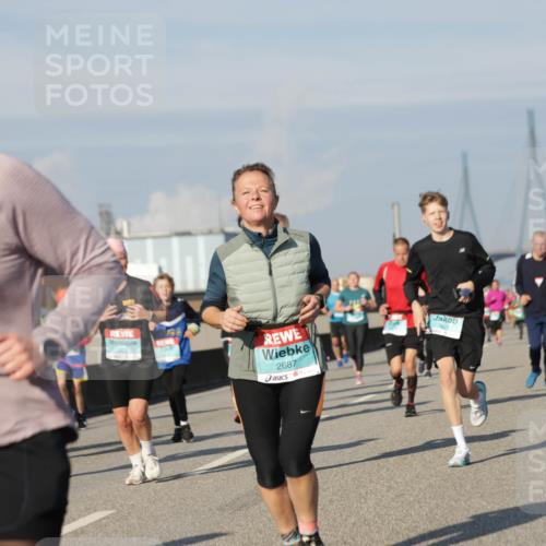 03.10.2025 - Köhlbrandbrückenlauf Jannik Wohlers http://msf.ph/oto/9087382 03.10.2025 09:57:40 Position 3 2054, 1272, 199, 2687, 1933, 6 meine-sportfotos.de