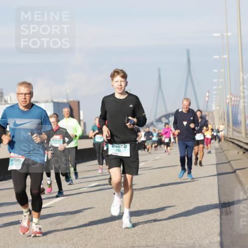 03.10.2025 - Köhlbrandbrückenlauf Jannik Wohlers http://msf.ph/oto/9087437 03.10.2025 09:57:42 Position 3 1933 meine-sportfotos.de