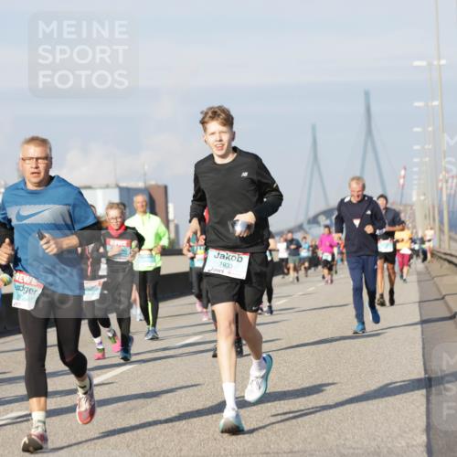 03.10.2025 - Köhlbrandbrückenlauf Jannik Wohlers http://msf.ph/oto/9087462 03.10.2025 09:57:42 Position 3 1272, 1933 meine-sportfotos.de