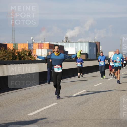 03.10.2025 - Köhlbrandbrückenlauf Jannik Wohlers http://msf.ph/oto/9087476 03.10.2025 10:08:21 Position 3  meine-sportfotos.de