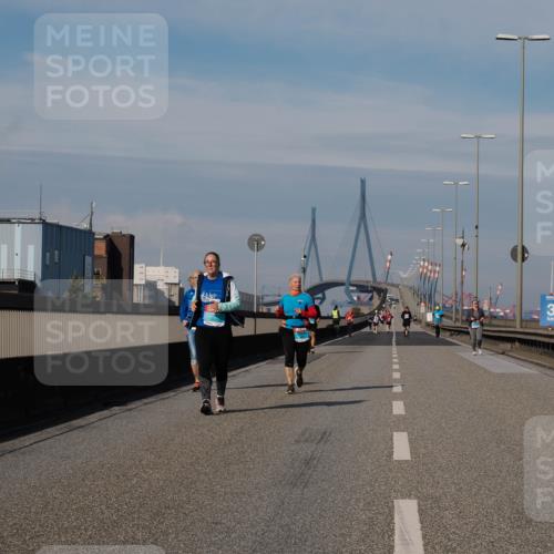 03.10.2025 - Köhlbrandbrückenlauf Fabian Wolf http://msf.ph/oto/9087479 03.10.2025 10:23:19 Position 3 3 meine-sportfotos.de