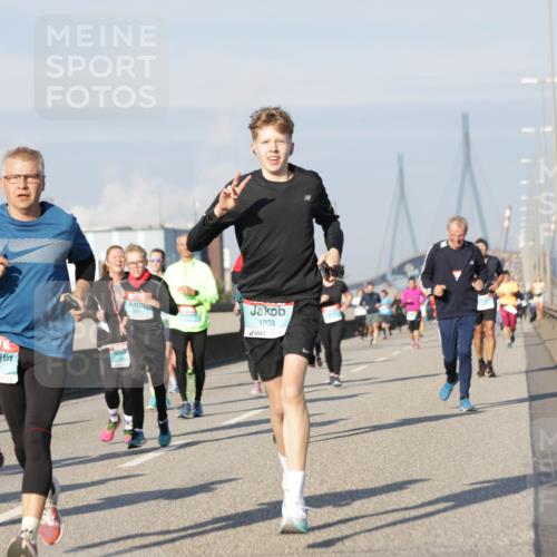 03.10.2025 - Köhlbrandbrückenlauf Jannik Wohlers http://msf.ph/oto/9087495 03.10.2025 09:57:42 Position 3 85, 1933 meine-sportfotos.de
