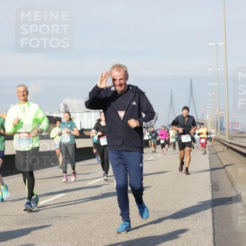 03.10.2025 - Köhlbrandbrückenlauf Jannik Wohlers http://msf.ph/oto/9087567 03.10.2025 09:57:47 Position 3 1843 meine-sportfotos.de