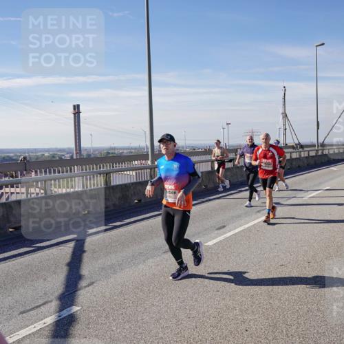 03.10.2025 - Köhlbrandbrückenlauf Michael Burmester http://msf.ph/oto/9087569 03.10.2025 12:44:09 Position 2  meine-sportfotos.de