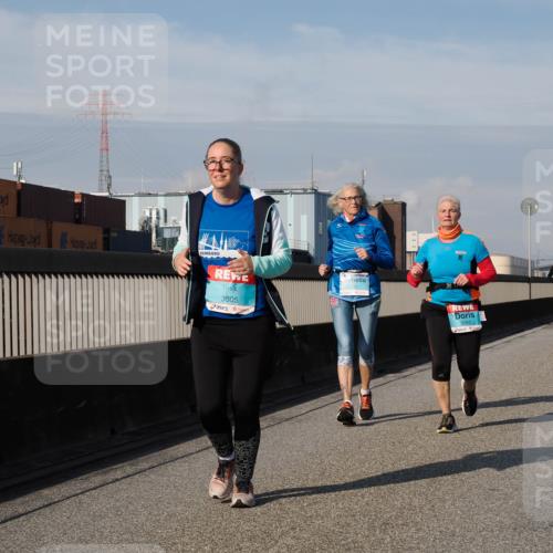 03.10.2025 - Köhlbrandbrückenlauf Fabian Wolf http://msf.ph/oto/9087575 03.10.2025 10:23:25 Position 3 3805, 3093 meine-sportfotos.de