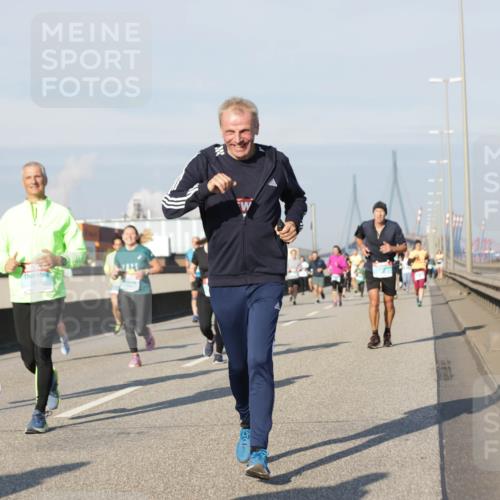 03.10.2025 - Köhlbrandbrückenlauf Jannik Wohlers http://msf.ph/oto/9087585 03.10.2025 09:57:47 Position 3 25 meine-sportfotos.de