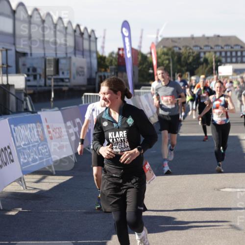 03.10.2025 - Köhlbrandbrückenlauf Jannik Wohlers http://msf.ph/oto/9087595 03.10.2025 13:19:06 Ziel 4143, 4630, 4631, 4632, 4676, 4816, 4876, 4889, 5027, 5304, 5449, 5858, 5974, 6088, 6117, 6127, 6267, 6475, 6573 meine-sportfotos.de