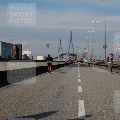 03.10.2025 - Köhlbrandbrückenlauf Fabian Wolf http://msf.ph/oto/9087598 03.10.2025 10:23:28 Position 3  meine-sportfotos.de