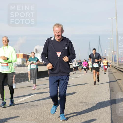 03.10.2025 - Köhlbrandbrückenlauf Jannik Wohlers http://msf.ph/oto/9087606 03.10.2025 09:57:48 Position 3 1843 meine-sportfotos.de