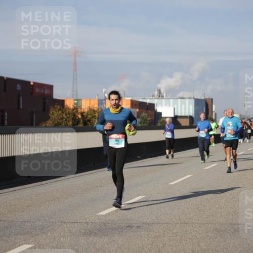 03.10.2025 - Köhlbrandbrückenlauf Jannik Wohlers http://msf.ph/oto/9087629 03.10.2025 10:08:23 Position 3 1887 meine-sportfotos.de