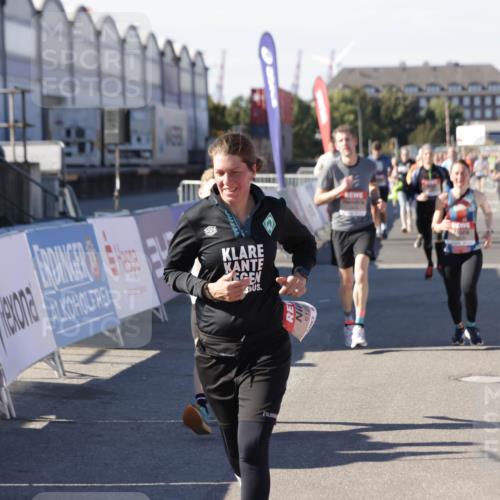 03.10.2025 - Köhlbrandbrückenlauf Jannik Wohlers http://msf.ph/oto/9087645 03.10.2025 13:19:06 Ziel 4143, 4630, 4631, 4632, 4676, 4816, 4876, 4889, 5027, 5304, 5449, 5858, 5974, 6088, 6117, 6127, 6267, 6475, 6573 meine-sportfotos.de