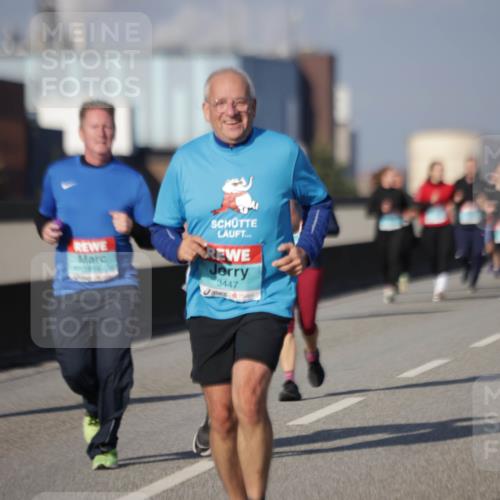 03.10.2025 - Köhlbrandbrückenlauf Jannik Wohlers http://msf.ph/oto/9087662 03.10.2025 10:08:25 Position 3 3447 meine-sportfotos.de