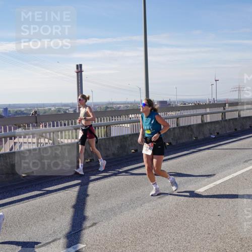 03.10.2025 - Köhlbrandbrückenlauf Michael Burmester http://msf.ph/oto/9087673 03.10.2025 12:44:12 Position 2  meine-sportfotos.de