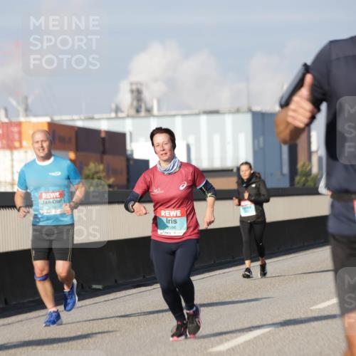 03.10.2025 - Köhlbrandbrückenlauf Jannik Wohlers http://msf.ph/oto/9087705 03.10.2025 09:57:51 Position 3 3459, 8596 meine-sportfotos.de