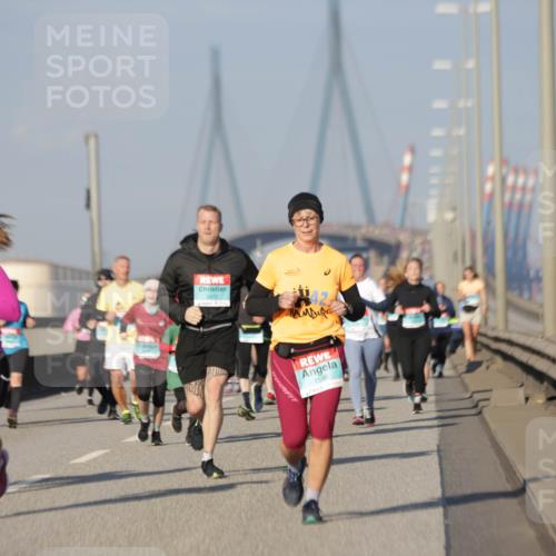 03.10.2025 - Köhlbrandbrückenlauf Jannik Wohlers http://msf.ph/oto/9087742 03.10.2025 09:57:53 Position 3 3473, 142, 1598 meine-sportfotos.de