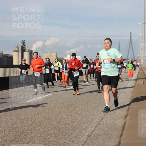 03.10.2025 - Köhlbrandbrückenlauf Lena Gebhardt http://msf.ph/oto/9087770 03.10.2025 10:06:27 Position 2 3614 meine-sportfotos.de