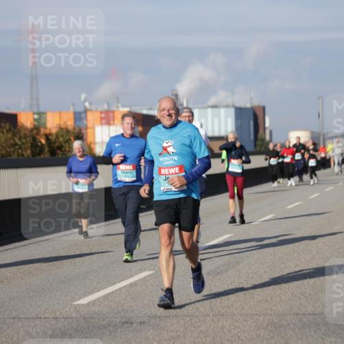03.10.2025 - Köhlbrandbrückenlauf Jannik Wohlers http://msf.ph/oto/9087771 03.10.2025 10:08:27 Position 3  meine-sportfotos.de