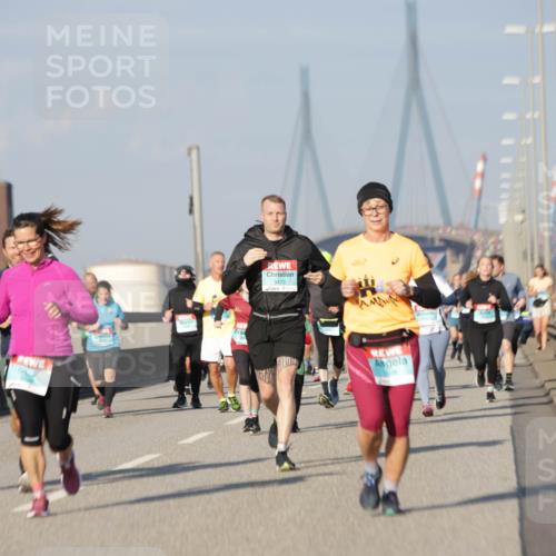 03.10.2025 - Köhlbrandbrückenlauf Jannik Wohlers http://msf.ph/oto/9087772 03.10.2025 09:57:54 Position 3 3798, 3473 meine-sportfotos.de