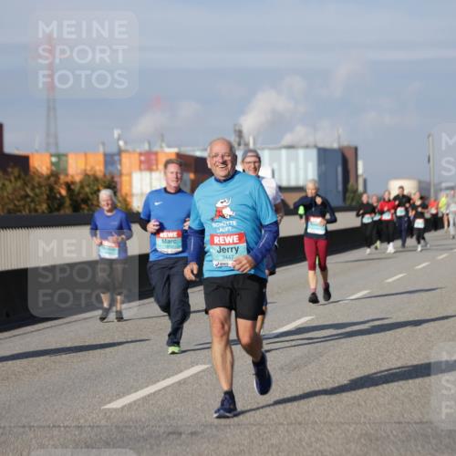 03.10.2025 - Köhlbrandbrückenlauf Jannik Wohlers http://msf.ph/oto/9087777 03.10.2025 10:08:27 Position 3 3447 meine-sportfotos.de