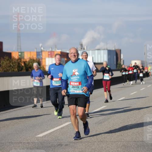 03.10.2025 - Köhlbrandbrückenlauf Jannik Wohlers http://msf.ph/oto/9087780 03.10.2025 10:08:27 Position 3 3447 meine-sportfotos.de