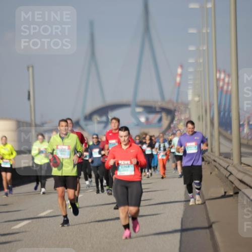 03.10.2025 - Köhlbrandbrückenlauf Jannik Wohlers http://msf.ph/oto/9087826 03.10.2025 10:08:35 Position 3 1863 meine-sportfotos.de