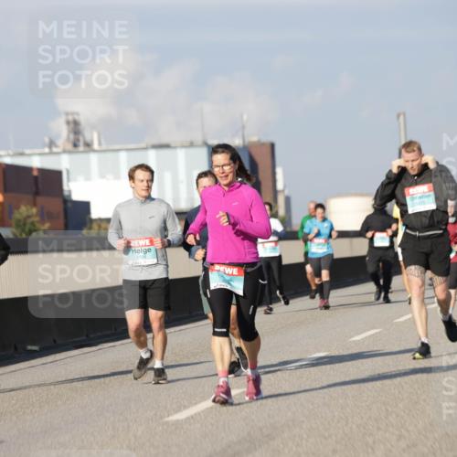 03.10.2025 - Köhlbrandbrückenlauf Jannik Wohlers http://msf.ph/oto/9087827 03.10.2025 09:57:55 Position 3 1108, 37 meine-sportfotos.de