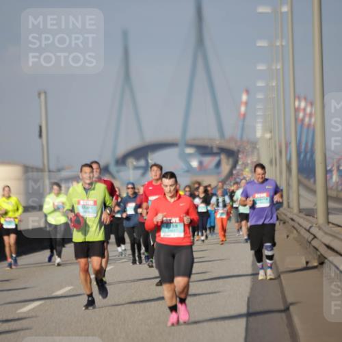 03.10.2025 - Köhlbrandbrückenlauf Jannik Wohlers http://msf.ph/oto/9087837 03.10.2025 10:08:35 Position 3 1863 meine-sportfotos.de