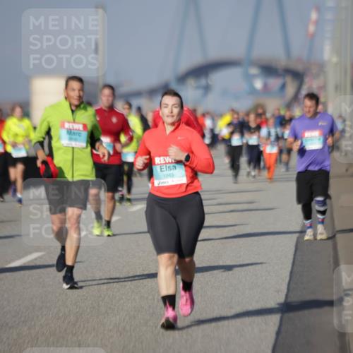 03.10.2025 - Köhlbrandbrückenlauf Jannik Wohlers http://msf.ph/oto/9087896 03.10.2025 10:08:38 Position 3 1863 meine-sportfotos.de