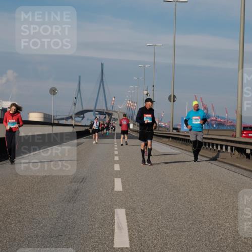 03.10.2025 - Köhlbrandbrückenlauf Fabian Wolf http://msf.ph/oto/9087908 03.10.2025 10:24:00 Position 3 69817 meine-sportfotos.de