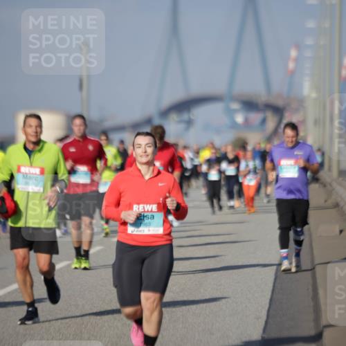 03.10.2025 - Köhlbrandbrückenlauf Jannik Wohlers http://msf.ph/oto/9087930 03.10.2025 10:08:39 Position 3 1863 meine-sportfotos.de
