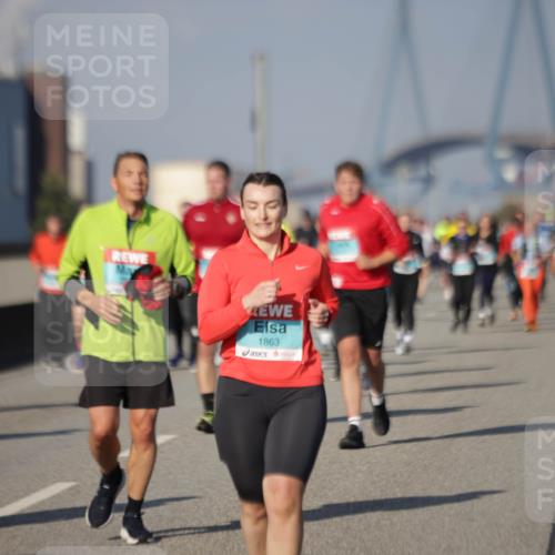 03.10.2025 - Köhlbrandbrückenlauf Jannik Wohlers http://msf.ph/oto/9087953 03.10.2025 10:08:40 Position 3 1863 meine-sportfotos.de