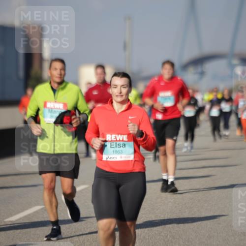 03.10.2025 - Köhlbrandbrückenlauf Jannik Wohlers http://msf.ph/oto/9087989 03.10.2025 10:08:40 Position 3 1863 meine-sportfotos.de