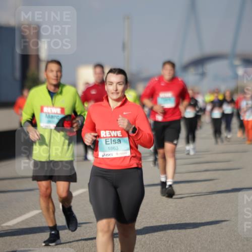 03.10.2025 - Köhlbrandbrückenlauf Jannik Wohlers http://msf.ph/oto/9087994 03.10.2025 10:08:40 Position 3 1863 meine-sportfotos.de