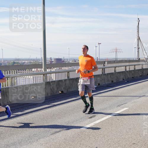 03.10.2025 - Köhlbrandbrückenlauf Michael Burmester http://msf.ph/oto/9088000 03.10.2025 12:44:24 Position 2  meine-sportfotos.de