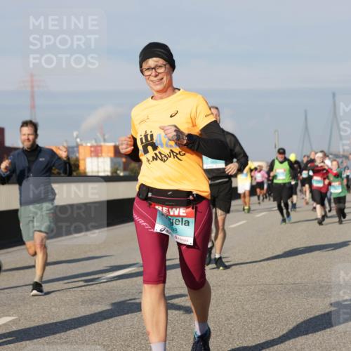 03.10.2025 - Köhlbrandbrückenlauf Jannik Wohlers http://msf.ph/oto/9088006 03.10.2025 09:57:59 Position 3 4, 98 meine-sportfotos.de