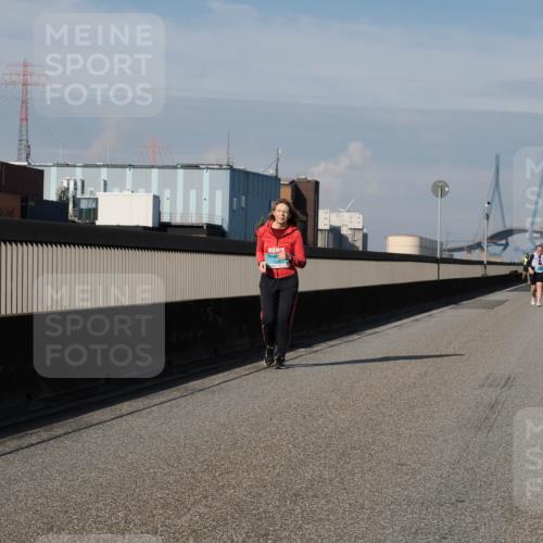 03.10.2025 - Köhlbrandbrückenlauf Fabian Wolf http://msf.ph/oto/9088046 03.10.2025 10:24:03 Position 3  meine-sportfotos.de