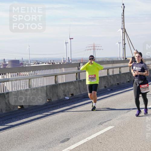 03.10.2025 - Köhlbrandbrückenlauf Michael Burmester http://msf.ph/oto/9088121 03.10.2025 12:44:28 Position 2  meine-sportfotos.de