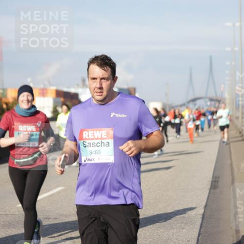 03.10.2025 - Köhlbrandbrückenlauf Jannik Wohlers http://msf.ph/oto/9088150 03.10.2025 10:08:51 Position 3 3483 meine-sportfotos.de
