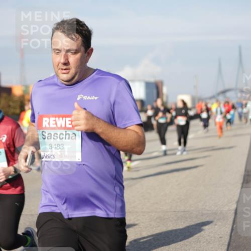 03.10.2025 - Köhlbrandbrückenlauf Jannik Wohlers http://msf.ph/oto/9088157 03.10.2025 10:08:52 Position 3 2614, 3483 meine-sportfotos.de