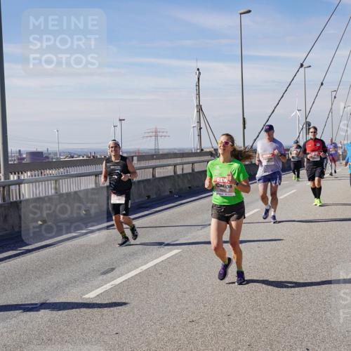 03.10.2025 - Köhlbrandbrückenlauf Michael Burmester http://msf.ph/oto/9088189 03.10.2025 12:44:30 Position 2 4590 meine-sportfotos.de
