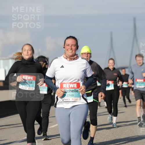 03.10.2025 - Köhlbrandbrückenlauf Jannik Wohlers http://msf.ph/oto/9088207 03.10.2025 09:58:04 Position 3 6134, 2749 meine-sportfotos.de