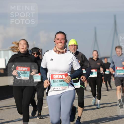 03.10.2025 - Köhlbrandbrückenlauf Jannik Wohlers http://msf.ph/oto/9088214 03.10.2025 09:58:05 Position 3 134, 2749 meine-sportfotos.de