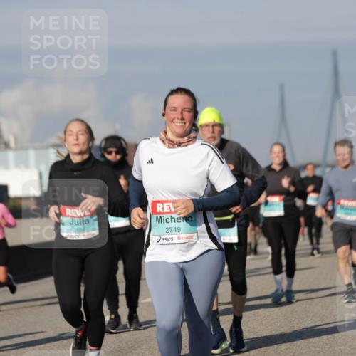 03.10.2025 - Köhlbrandbrückenlauf Jannik Wohlers http://msf.ph/oto/9088222 03.10.2025 09:58:05 Position 3 3134, 2749 meine-sportfotos.de