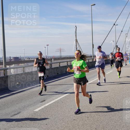 03.10.2025 - Köhlbrandbrückenlauf Michael Burmester http://msf.ph/oto/9088223 03.10.2025 12:44:30 Position 2 6348 meine-sportfotos.de