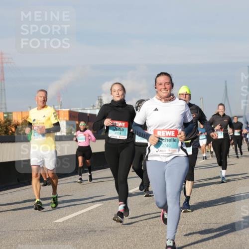 03.10.2025 - Köhlbrandbrückenlauf Jannik Wohlers http://msf.ph/oto/9088226 03.10.2025 09:58:05 Position 3 3134, 2749 meine-sportfotos.de
