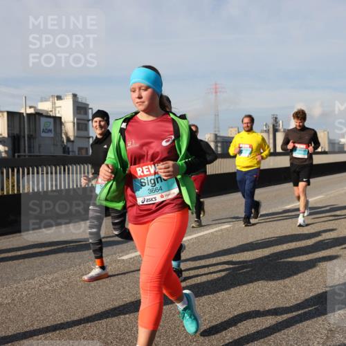 03.10.2025 - Köhlbrandbrückenlauf Lena Gebhardt http://msf.ph/oto/9088240 03.10.2025 10:06:36 Position 2 3664 meine-sportfotos.de