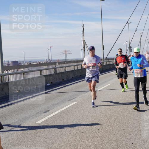 03.10.2025 - Köhlbrandbrückenlauf Michael Burmester http://msf.ph/oto/9088267 03.10.2025 12:44:32 Position 2 36739, 6348 meine-sportfotos.de