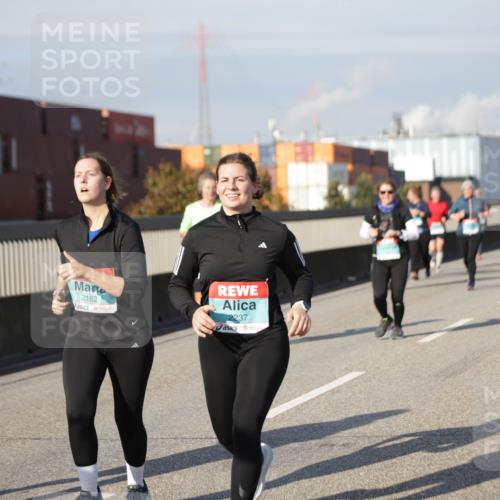 03.10.2025 - Köhlbrandbrückenlauf Jannik Wohlers http://msf.ph/oto/9088297 03.10.2025 10:08:58 Position 3 2162, 2237 meine-sportfotos.de