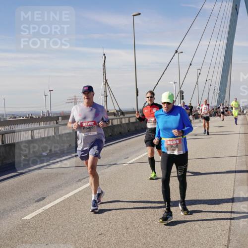 03.10.2025 - Köhlbrandbrückenlauf Michael Burmester http://msf.ph/oto/9088303 03.10.2025 12:44:32 Position 2  meine-sportfotos.de
